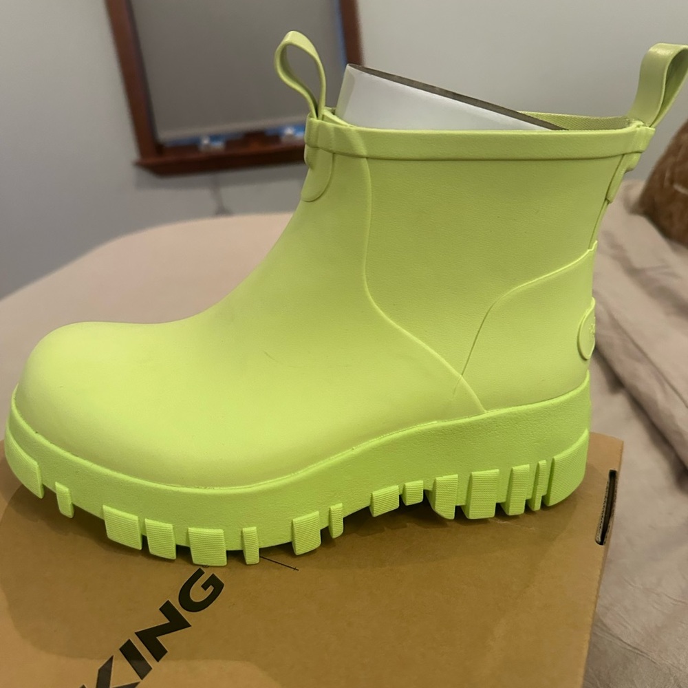 Lime Green Trendy Ankle Rain Boots